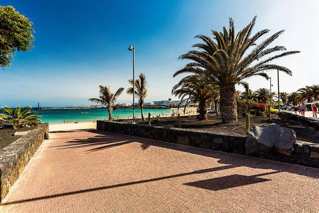 Vivienda Vacacional Ocean Pearl Costa Teguise Exteriér fotografie